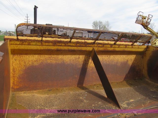 image for item B2667 Reynolds 14C towable scraper