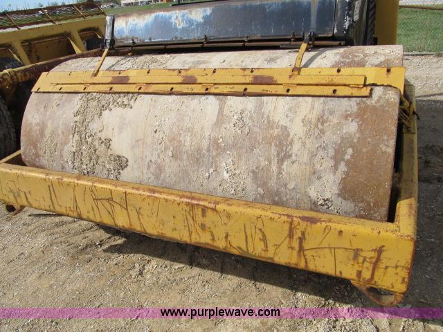 image for item B2668 Hyster C627B double drum vibratory roller