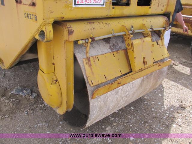 image for item B2668 Hyster C627B double drum vibratory roller
