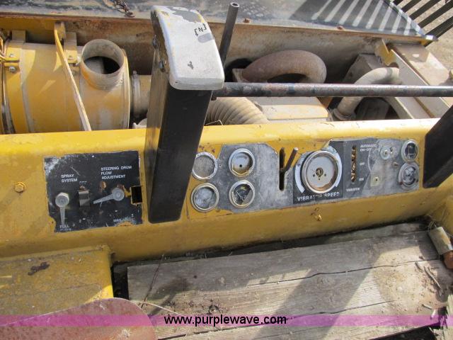 image for item B2668 Hyster C627B double drum vibratory roller