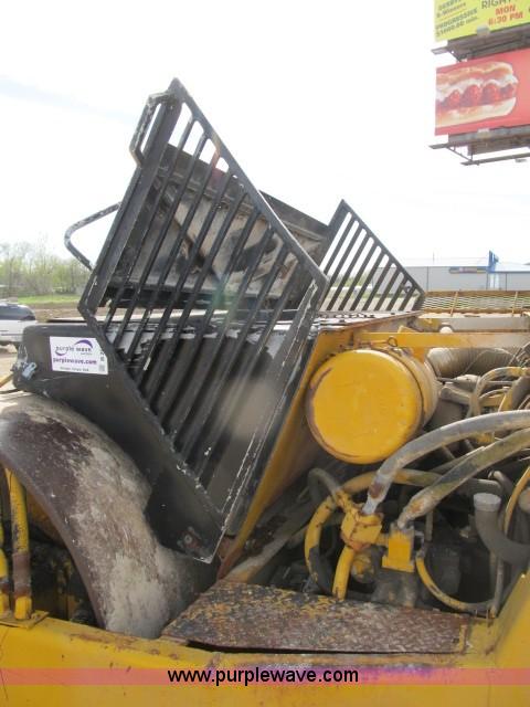 image for item B2668 Hyster C627B double drum vibratory roller