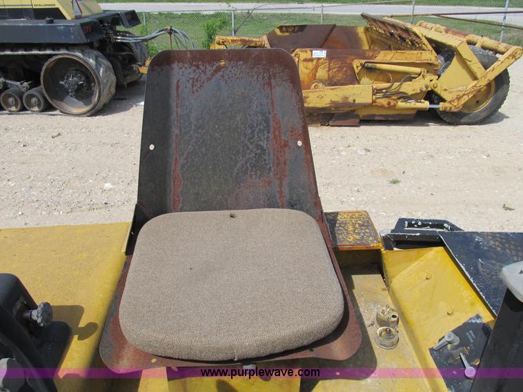 image for item B2668 Hyster C627B double drum vibratory roller