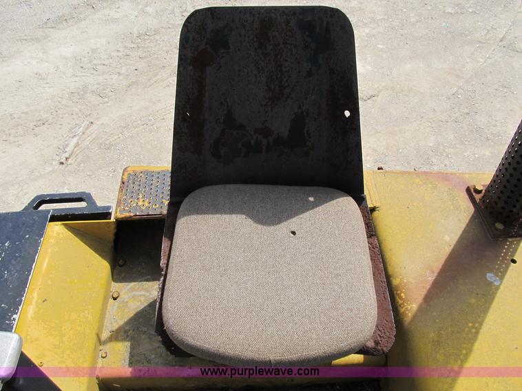 image for item B2668 Hyster C627B double drum vibratory roller