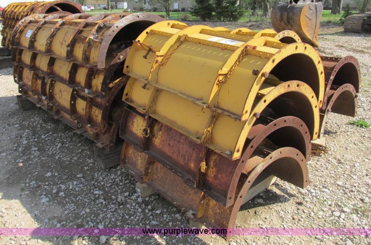 image for item B2672 EFCO 30" column forms