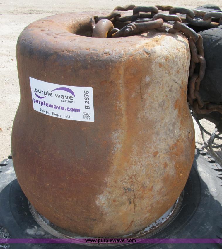 image for item B2676 3,000 lb breaker ball