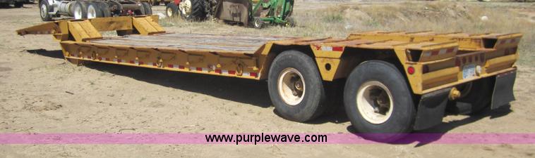 image for item B3161 1962 Hyster 35 ton neck folding trailer