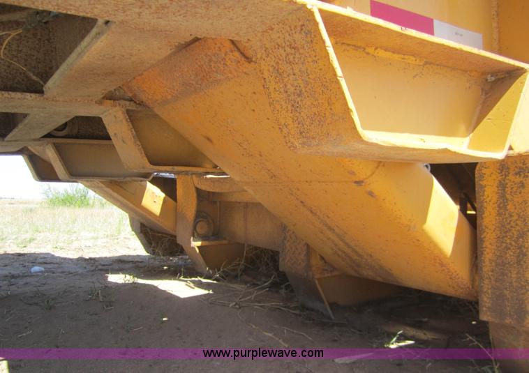 image for item B3161 1962 Hyster 35 ton neck folding trailer