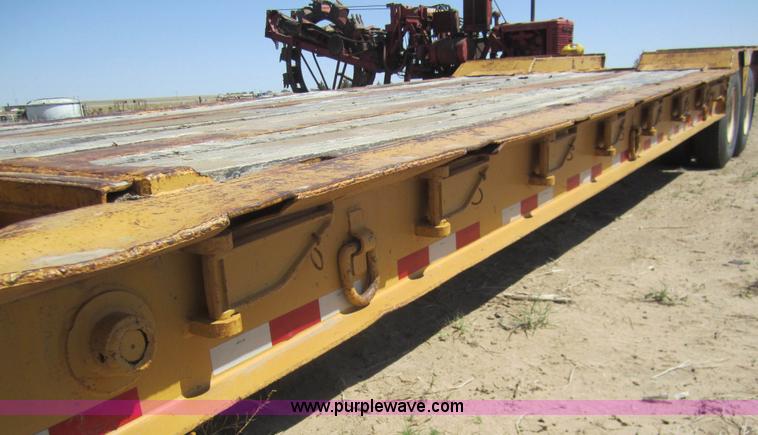 image for item B3161 1962 Hyster 35 ton neck folding trailer