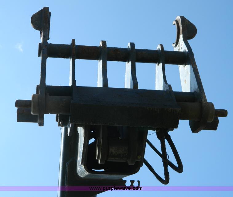 image for item B3599 Bobcat V518 Versa Handler telehandler