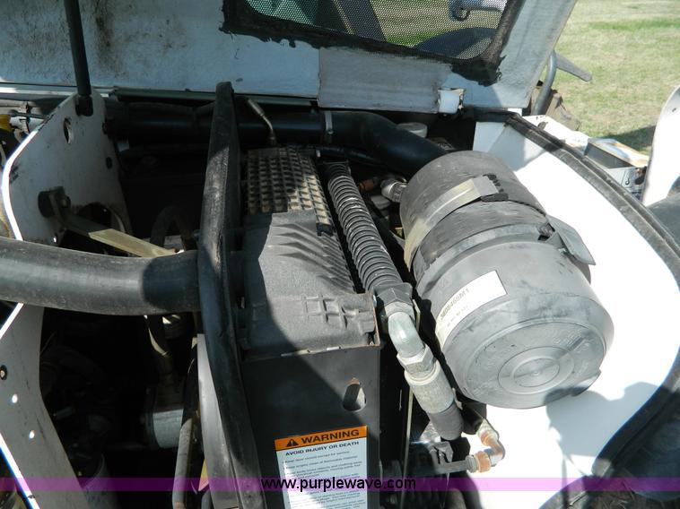 image for item B3599 Bobcat V518 Versa Handler telehandler