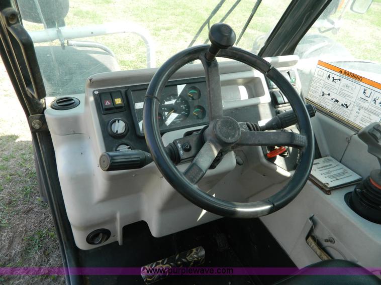 image for item B3599 Bobcat V518 Versa Handler telehandler