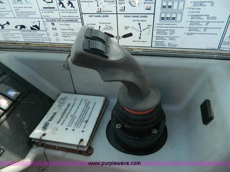 image for item B3599 Bobcat V518 Versa Handler telehandler