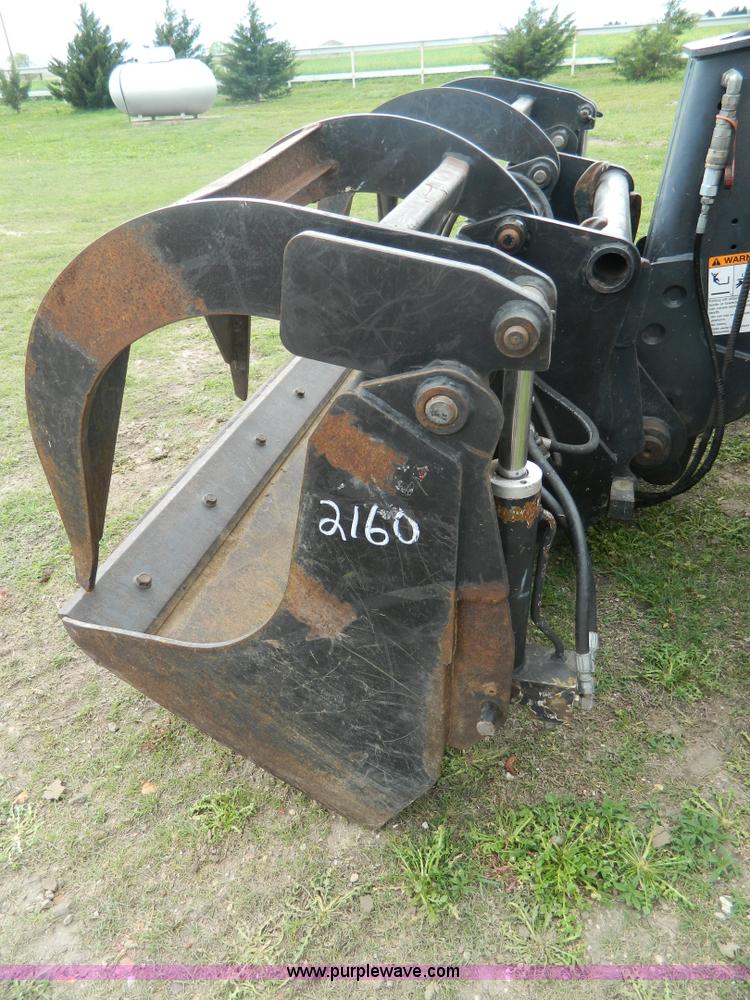 image for item B3599 Bobcat V518 Versa Handler telehandler