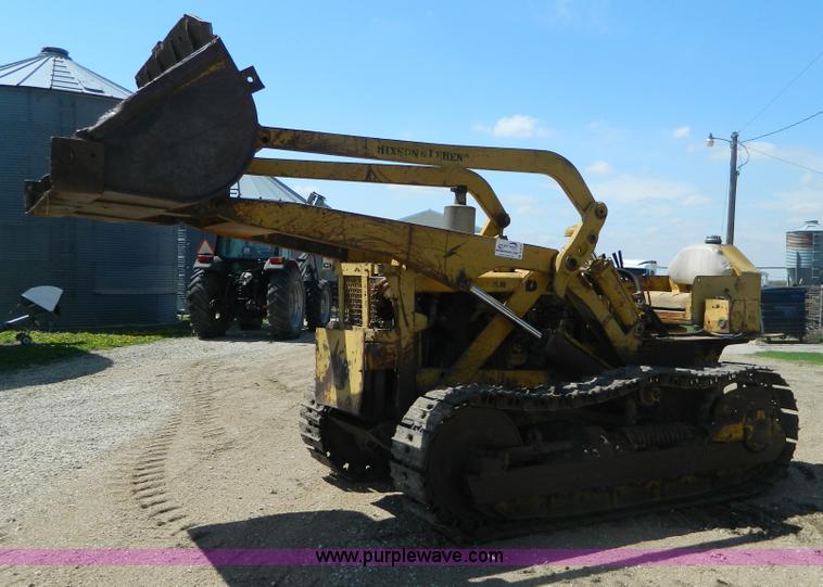 image for item B3619 Caterpillar D4 track loader