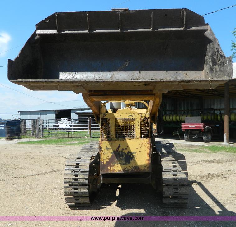 image for item B3619 Caterpillar D4 track loader