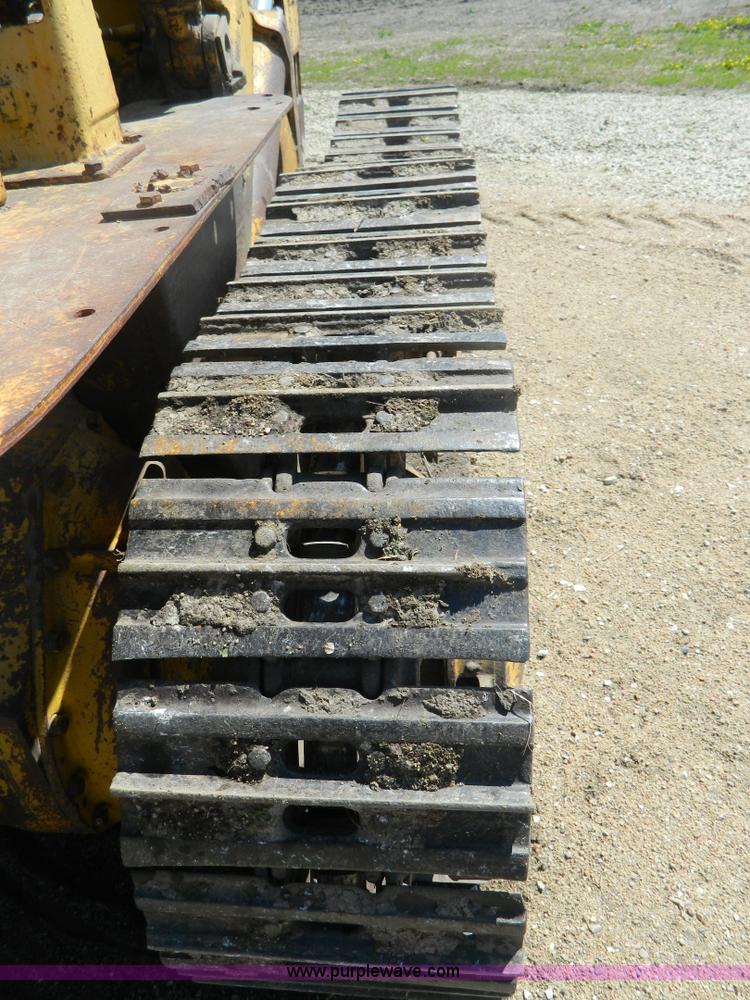 image for item B3619 Caterpillar D4 track loader