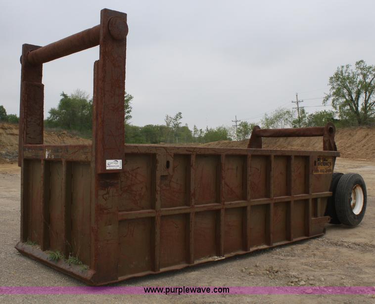 image for item B6501 18 cu. yd. gravel box