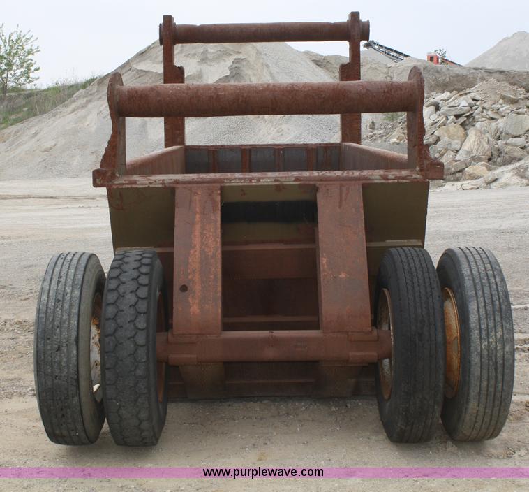 image for item B6501 18 cu. yd. gravel box
