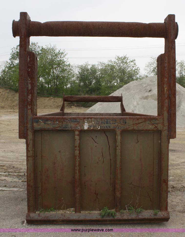 image for item B6501 18 cu. yd. gravel box