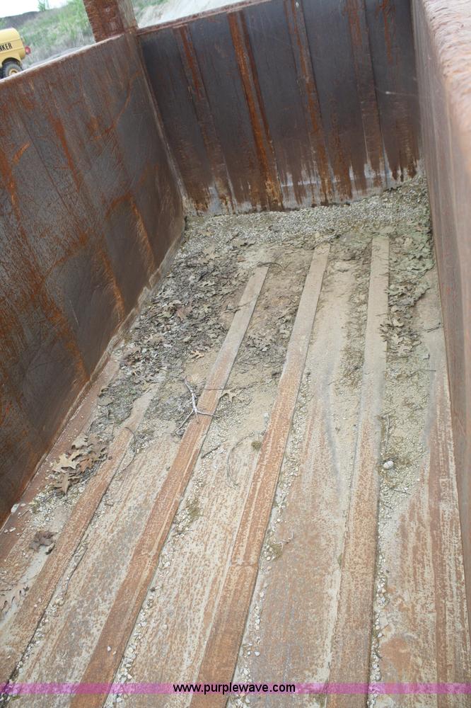 image for item B6501 18 cu. yd. gravel box