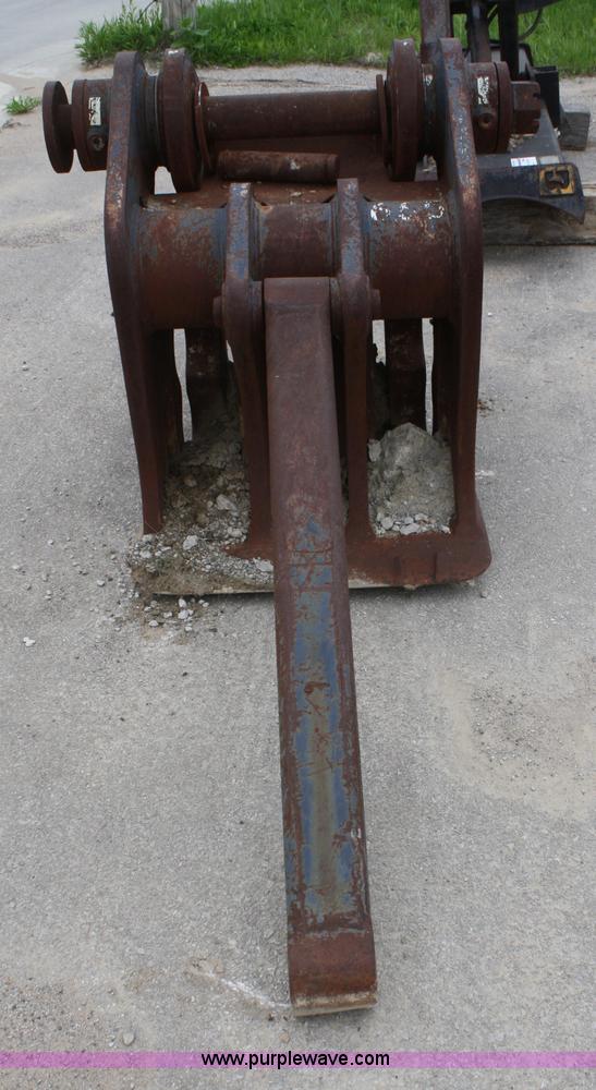 image for item B6503 Jaw crusher