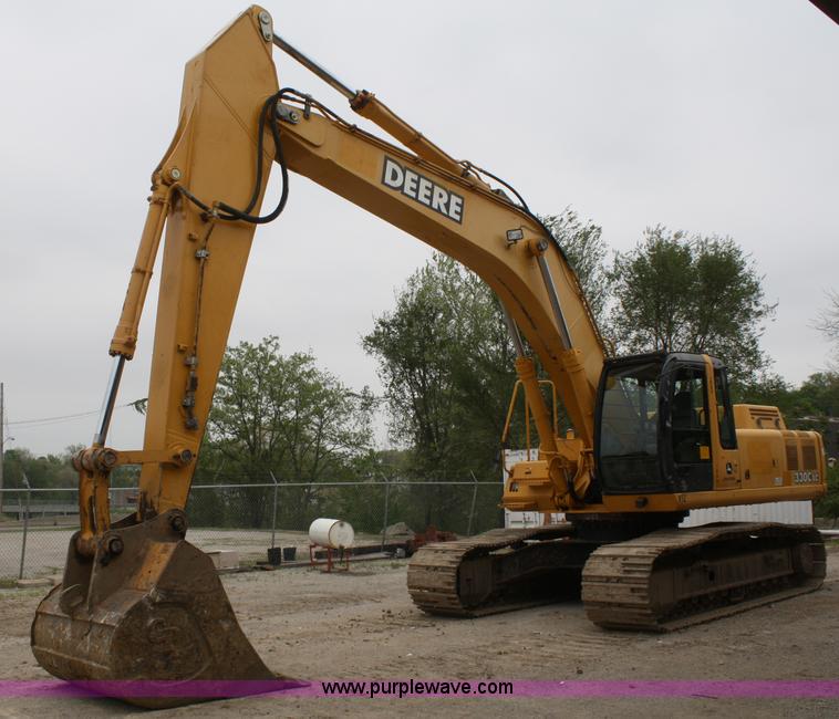 image for item B6504 2003 John Deere 330C LC excavator