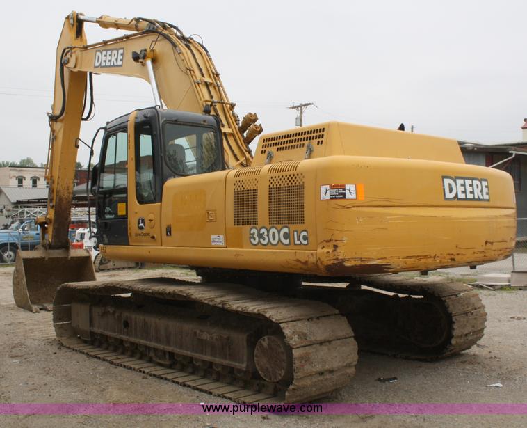 image for item B6504 2003 John Deere 330C LC excavator