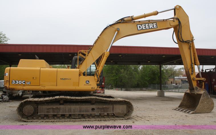 image for item B6504 2003 John Deere 330C LC excavator