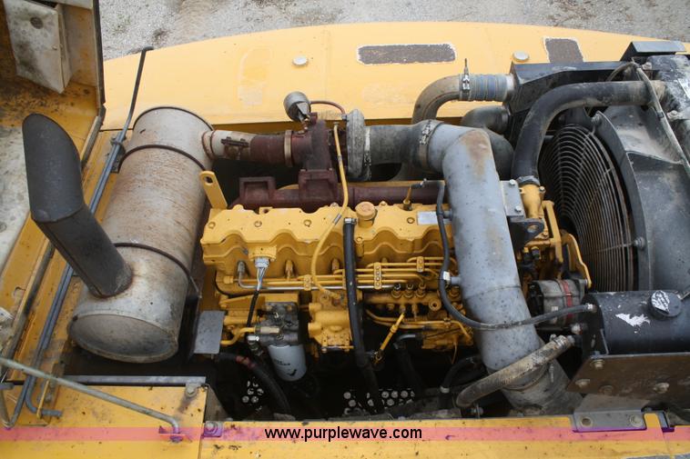 image for item B6504 2003 John Deere 330C LC excavator