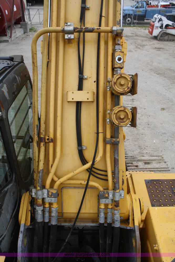 image for item B6504 2003 John Deere 330C LC excavator