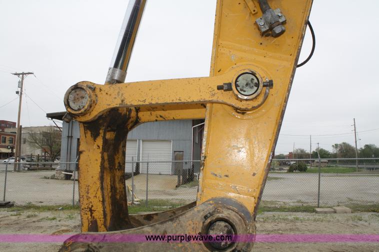 image for item B6504 2003 John Deere 330C LC excavator