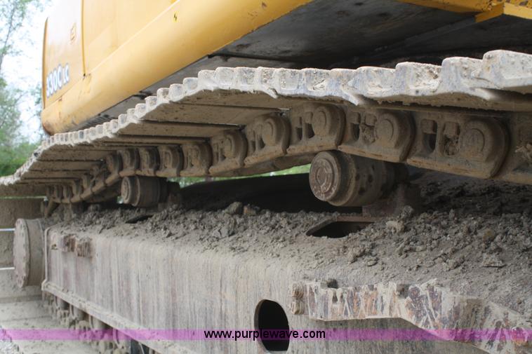 image for item B6504 2003 John Deere 330C LC excavator