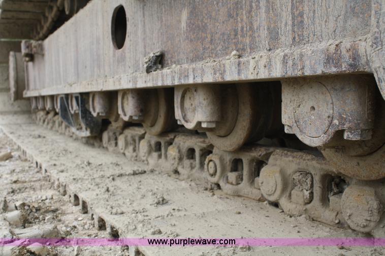 image for item B6504 2003 John Deere 330C LC excavator