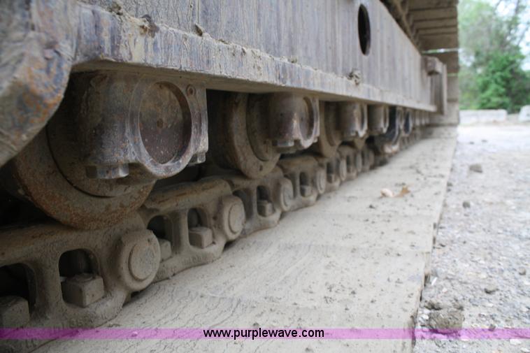 image for item B6504 2003 John Deere 330C LC excavator