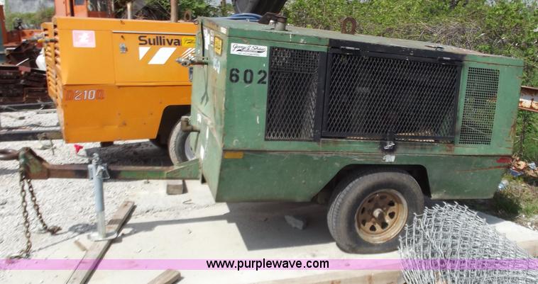 image for item B9193 Sullair 185Q compressor