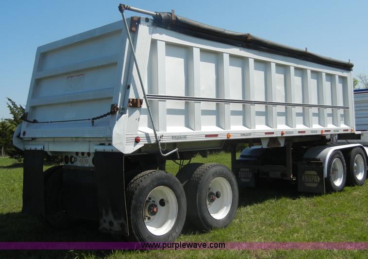 image for item C4325 1993 CMC 26' aluminum end dump semi trailer