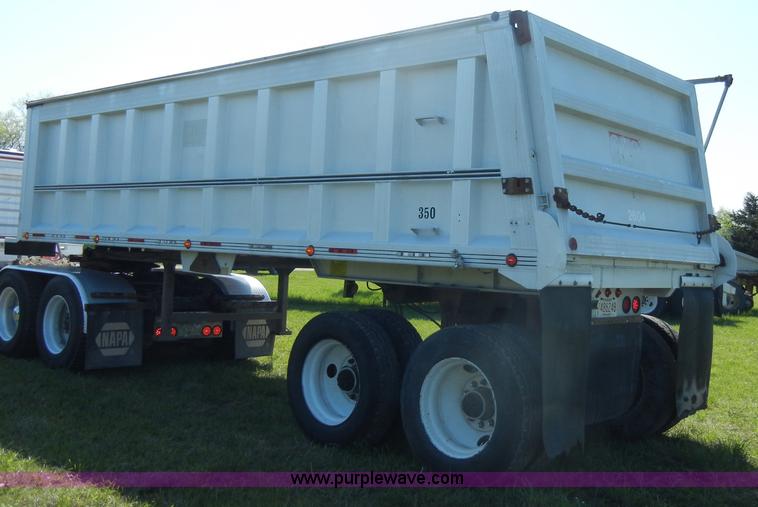 image for item C4325 1993 CMC 26' aluminum end dump semi trailer