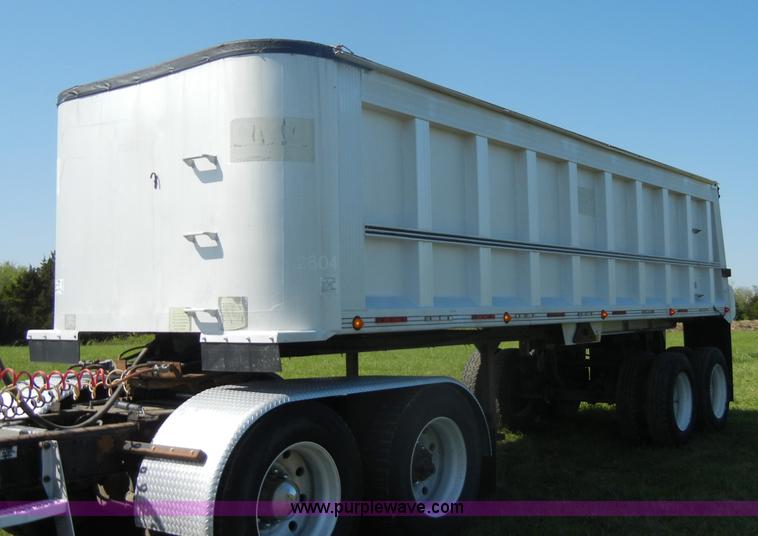 image for item C4325 1993 CMC 26' aluminum end dump semi trailer