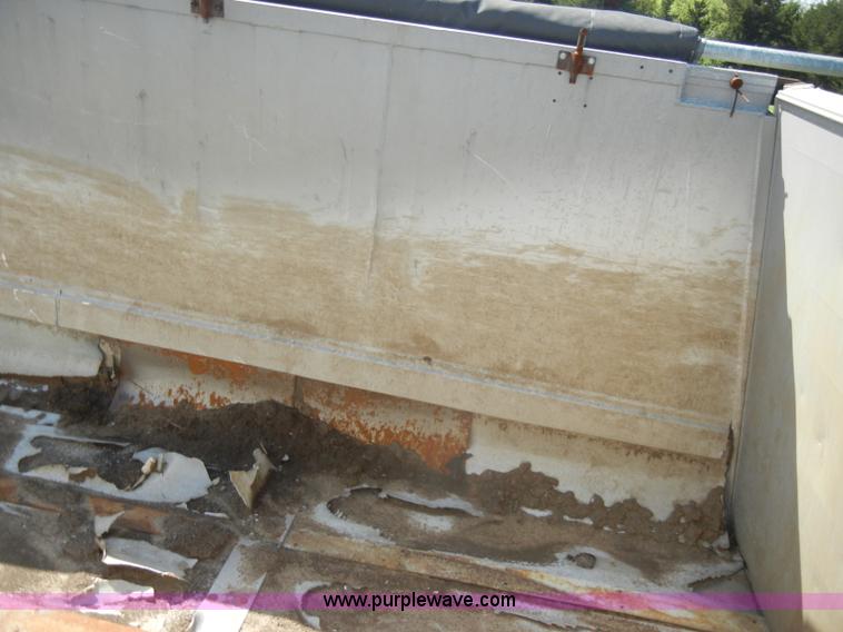 image for item C4325 1993 CMC 26' aluminum end dump semi trailer