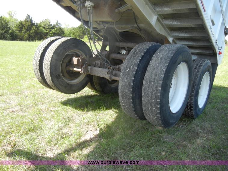 image for item C4325 1993 CMC 26' aluminum end dump semi trailer