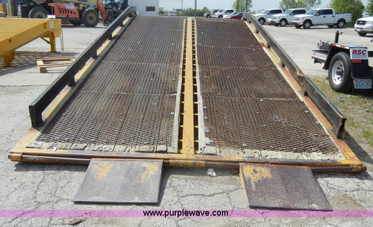 image for item C4326 Ledwell LW25RMP 25' loading ramp