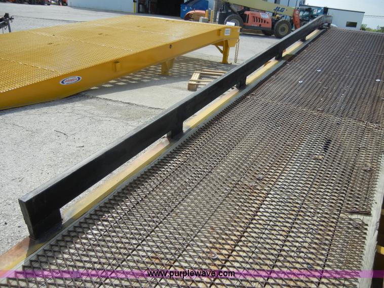 image for item C4326 Ledwell LW25RMP 25' loading ramp