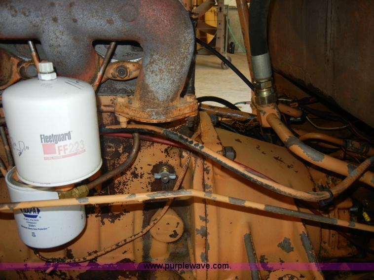 image for item C4406 Case 586C truck lift