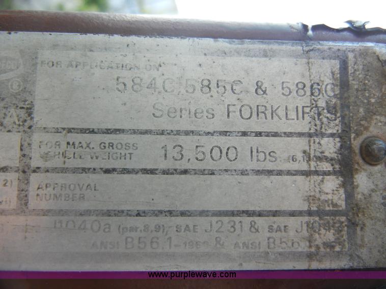 image for item C4406 Case 586C truck lift