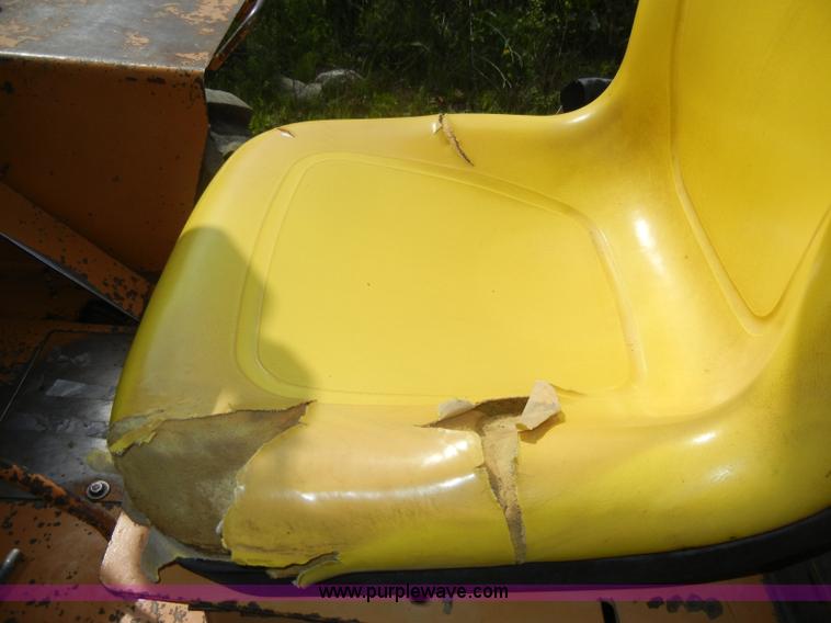 image for item C4406 Case 586C truck lift