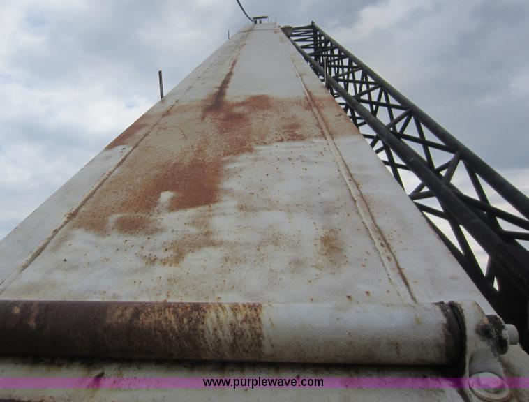 image for item C5389 1981 Fmc Link-belt HSP-8040 40 ton rough terrain crane