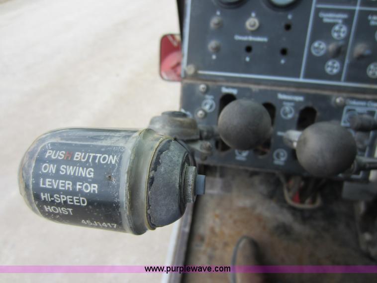 image for item C5389 1981 Fmc Link-belt HSP-8040 40 ton rough terrain crane