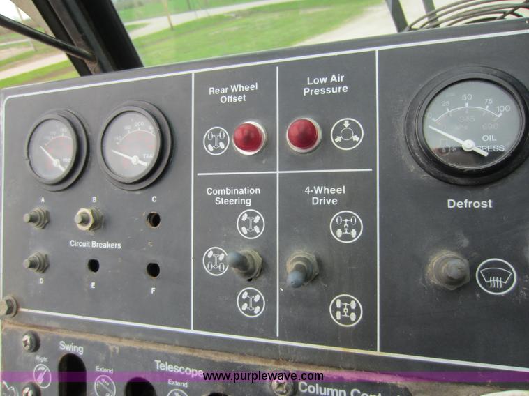 image for item C5389 1981 Fmc Link-belt HSP-8040 40 ton rough terrain crane