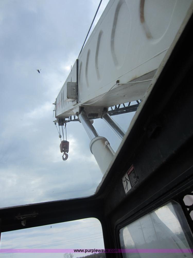 image for item C5389 1981 Fmc Link-belt HSP-8040 40 ton rough terrain crane