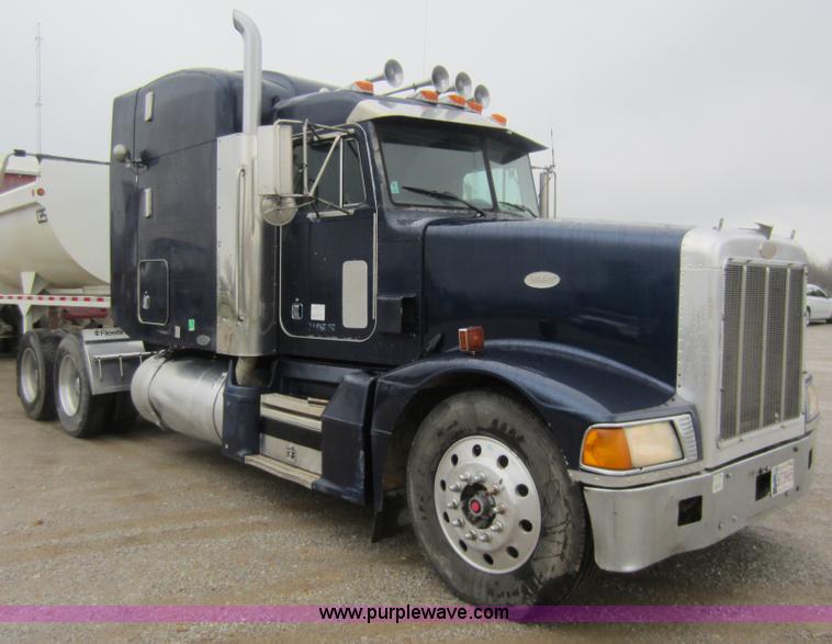 image for item C5394 1998 Peterbilt 377 semi truck